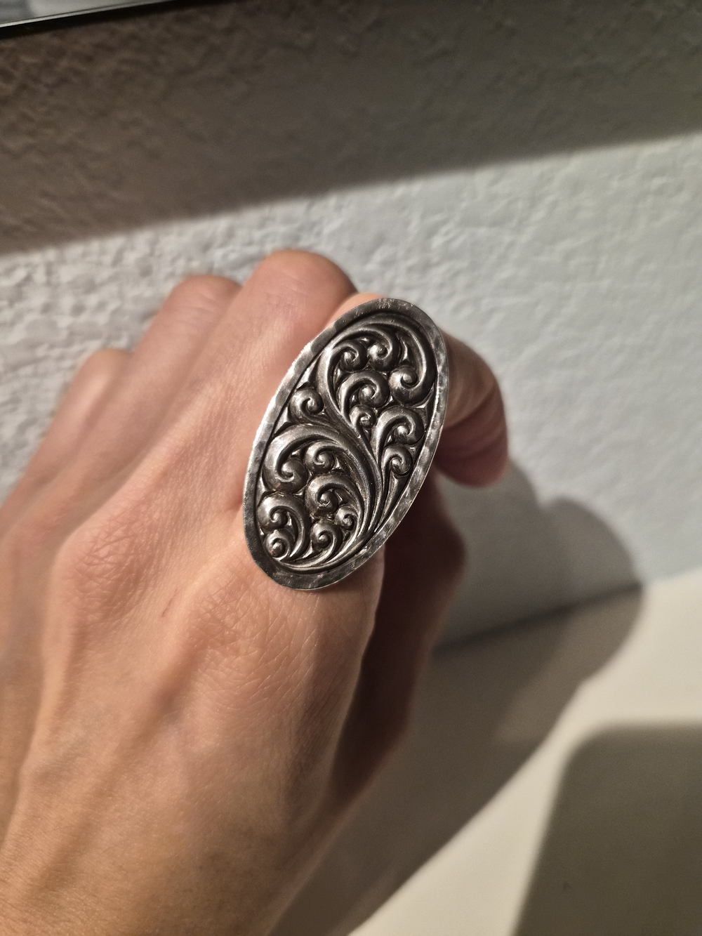 Lois Hill 925 Scrollwork Oval Ring